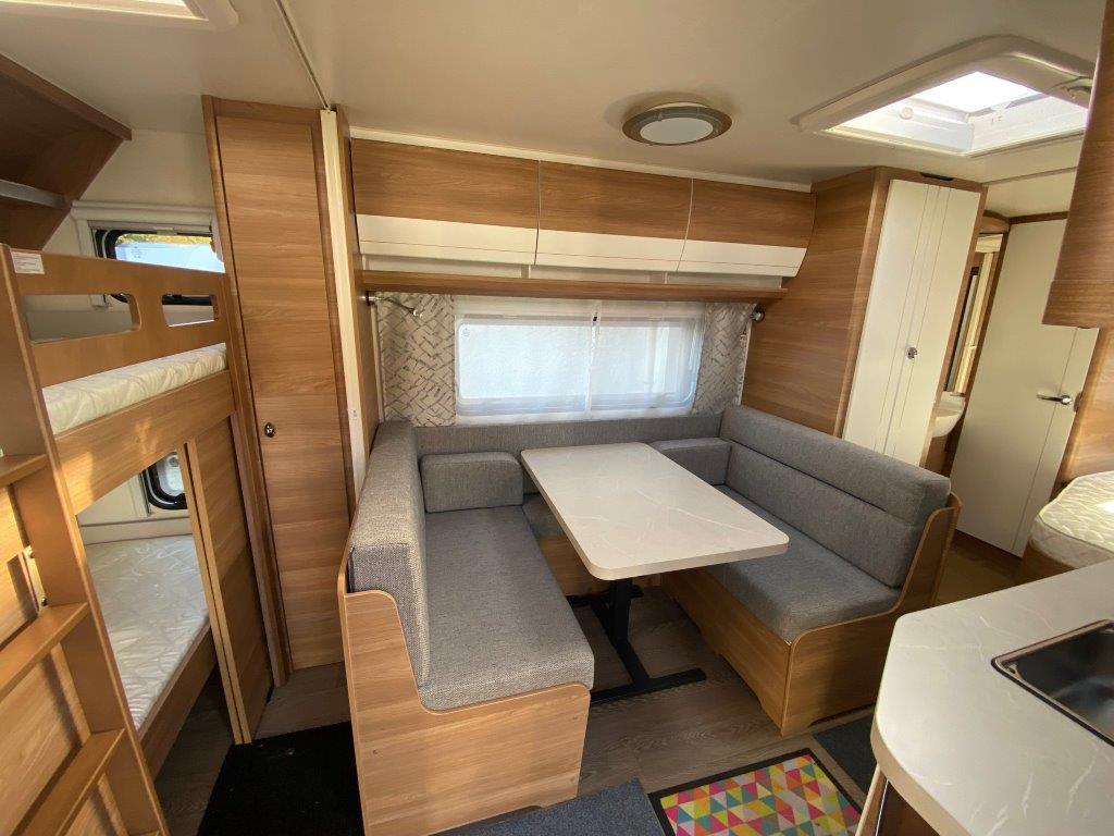HOBBY 540 KMFE DE LUXE 33 419€ - auto-caravanes-loisirs